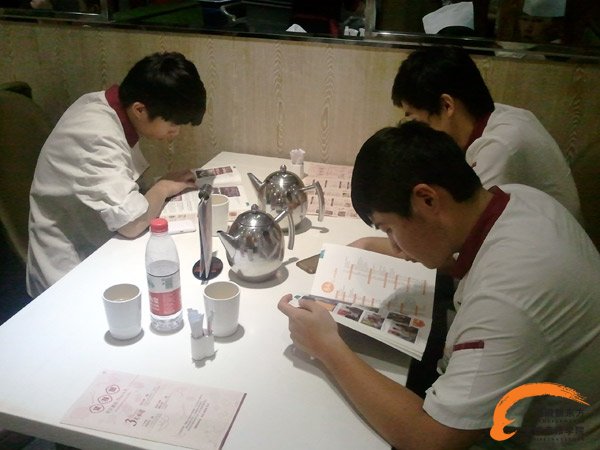 安徽新东方金大学生参观合肥望湘园包河万达店