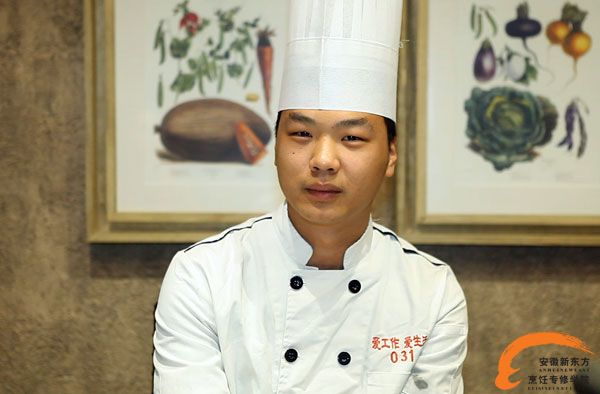 孙 越