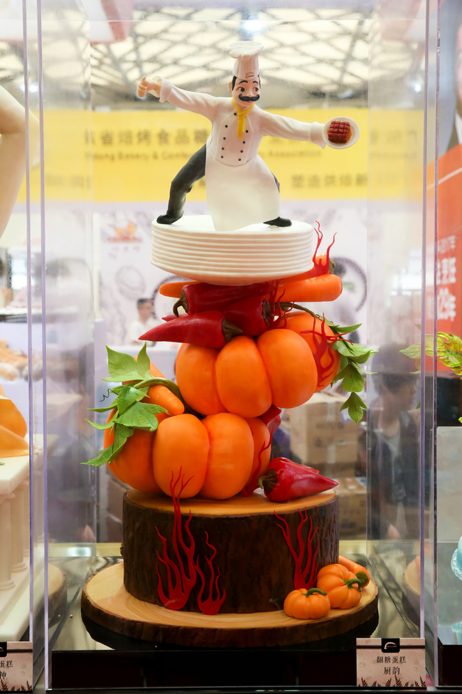 ���Ϻ����ʺ決չ������һȺ�й��µ�......