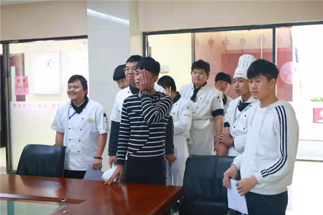 ������죬�����ůů�ģ������ģ�