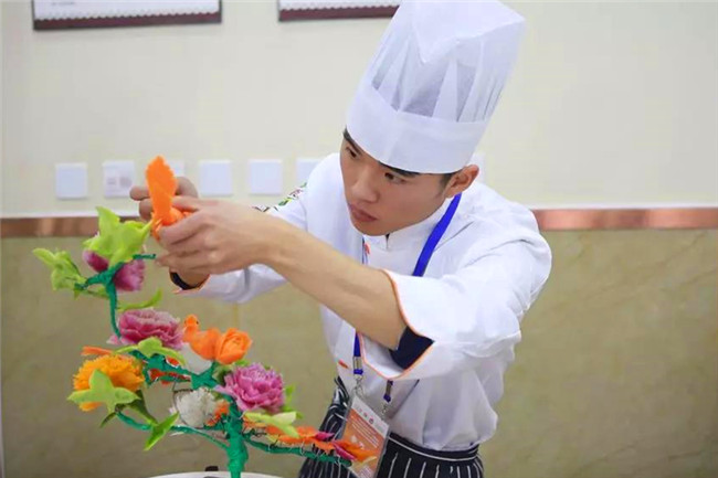ȼ�����ڰ˽�ȫ����⿼��ܾ�������У¡�ؾٰ죡