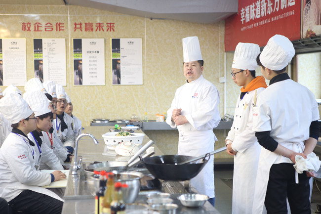 �ղ˴�ʦ���ٻ��߽���У��ʦ���������ڿ�