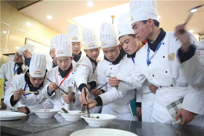 �ղ˴�ʦ���ٻ��߽���У��ʦ���������ڿ�