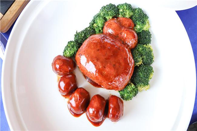 ���вͳɹ�չ��һȺ�¸ҵ�׷���ˣ������õ��껪�Ｄ��ܶ�