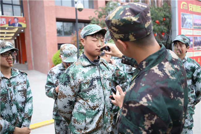 �����¶���2019�괺����ѵ�㱨����Բ�����У�