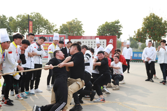 ��У԰������κӱ����ռ���Ծ�������