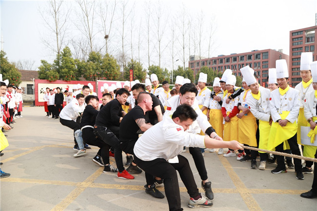 ��У԰������κӱ����ռ���Ծ�������