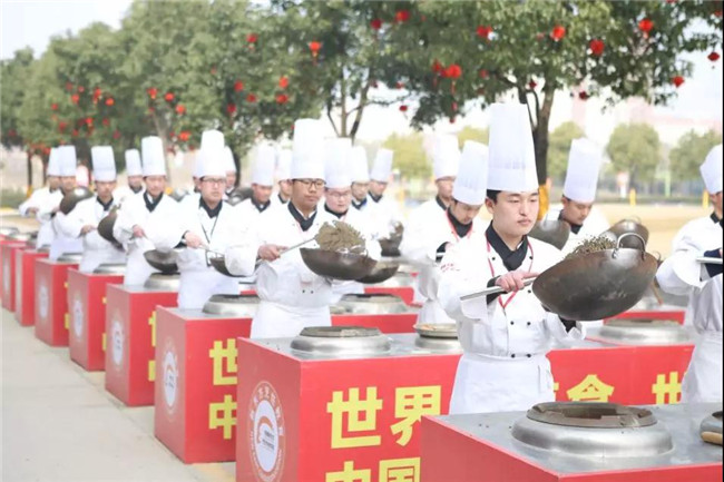 ����ÿһ�������˵��˶����Գ�����ʦ��