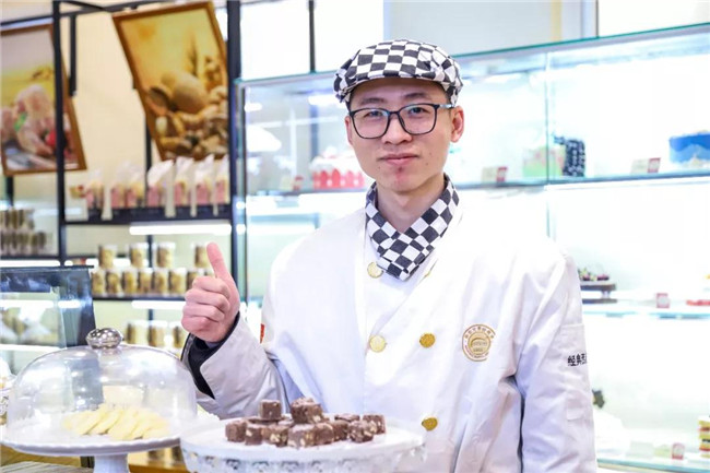 ���������¡�����������ҵѡ��ع�ѧ������λͬѧ���򵥣�