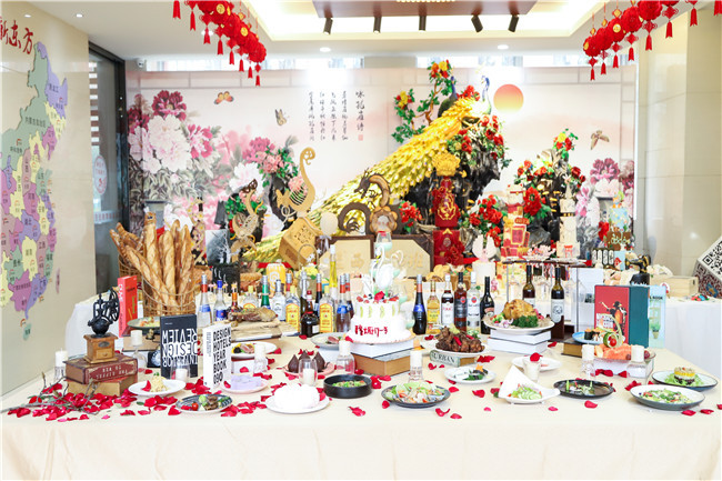 ��һ���ڽ���ȥ�Ķ��ˣ��Ͻ����򿨰��յ�����ѧУ�ɣ�