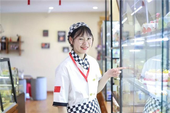 ��������̸�������ã��ܾ����ң�15��С���Ķ��������Ǵ����￪ʼ���ɵģ�