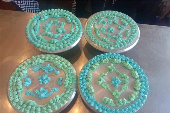 ��������̸�������ã��ܾ����ң�15��С���Ķ��������Ǵ����￪ʼ���ɵģ�