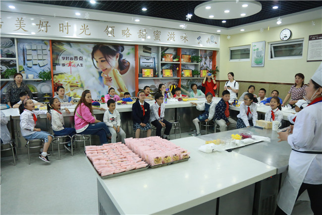 ȫ��������|�����¶�������ӭ�ӺϷ���̫��·Сѧ���ǰ�ĺ���