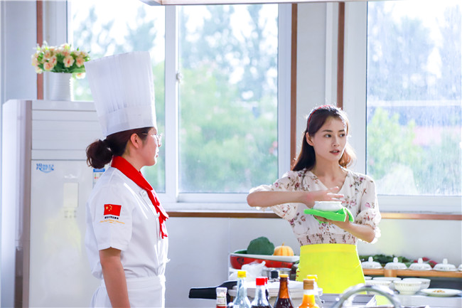 ������¾翪�ģ��¶������Ϊ�þ��ṩ����ָ��