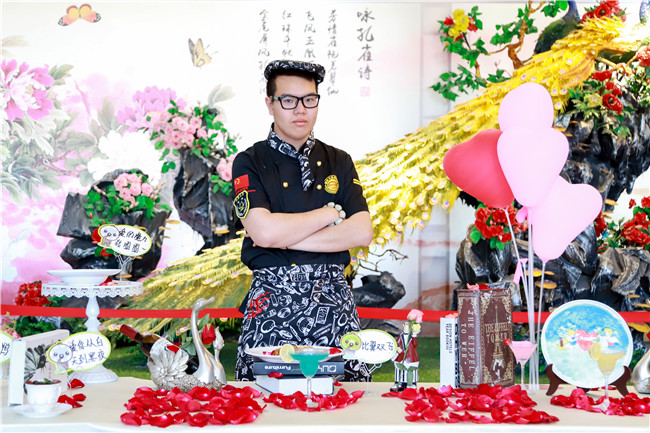 ��������̸���ı�������Ϥ��Ƽ���ѧ�������¶�������λ����⿵ı����к���˧��