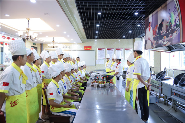 ��ѧУѧ��ʦҪ�õ��ܶ�ʳ����