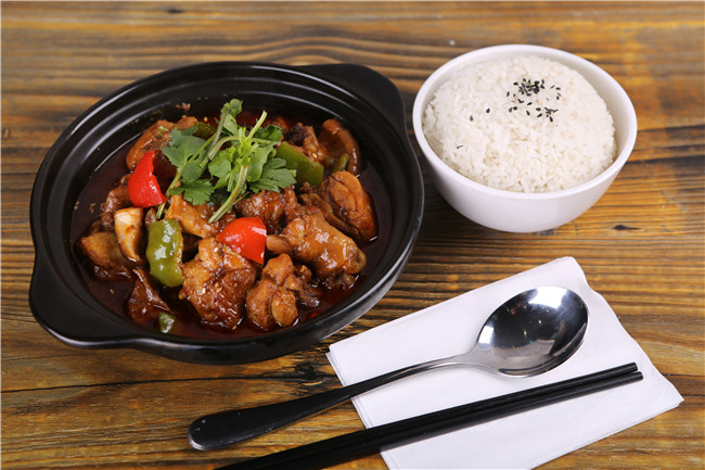 �ڰ�������ѧС�ԱȽϺã�