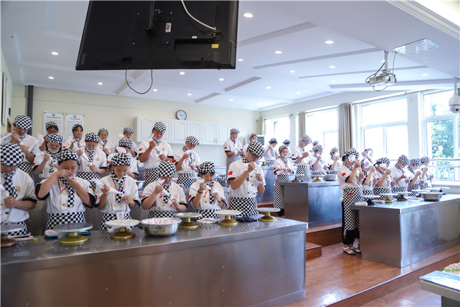 �ڰ���ѧ���������רҵ�أ�