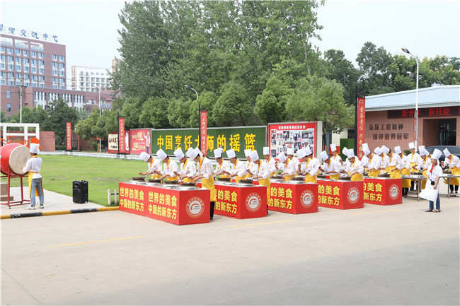 �������ѧУ�м��ң�