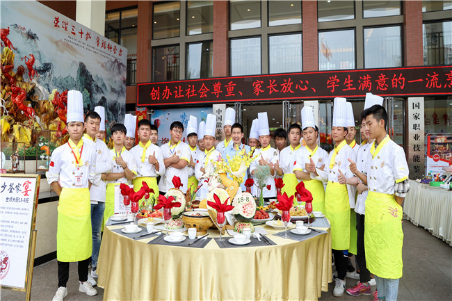 ��ʦ�����ĸ���ְҵ���㻹ֻ�ǿ�����