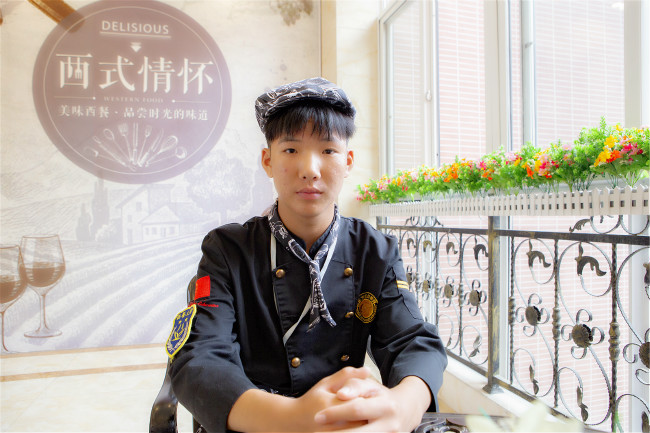 新生故事|潘伟:因一部剧与西餐结缘,来安徽新东方勇敢追梦