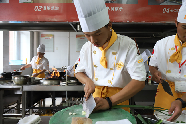 新生故事|钱成斌:初见心欢向往之,再遇真心求学之