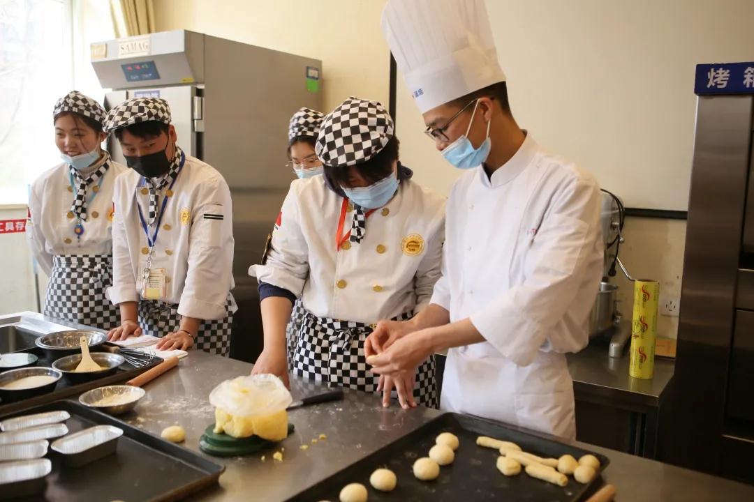 来安徽新东方,学好烹饪技能,拥抱幸福人生!