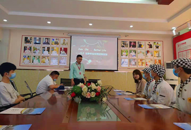 【校园招聘会】“职”为遇见更好的你,上海华润万家专场招聘会!