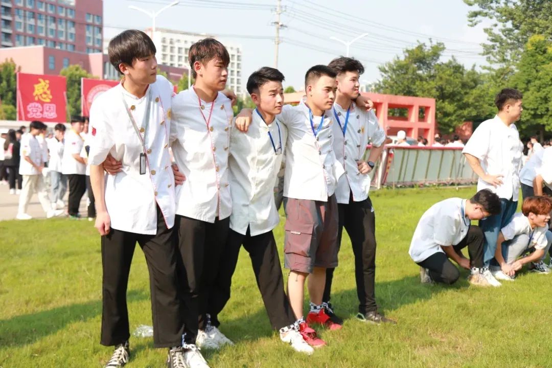 ���ഺ�ڰ����¶�����ӿʱ����