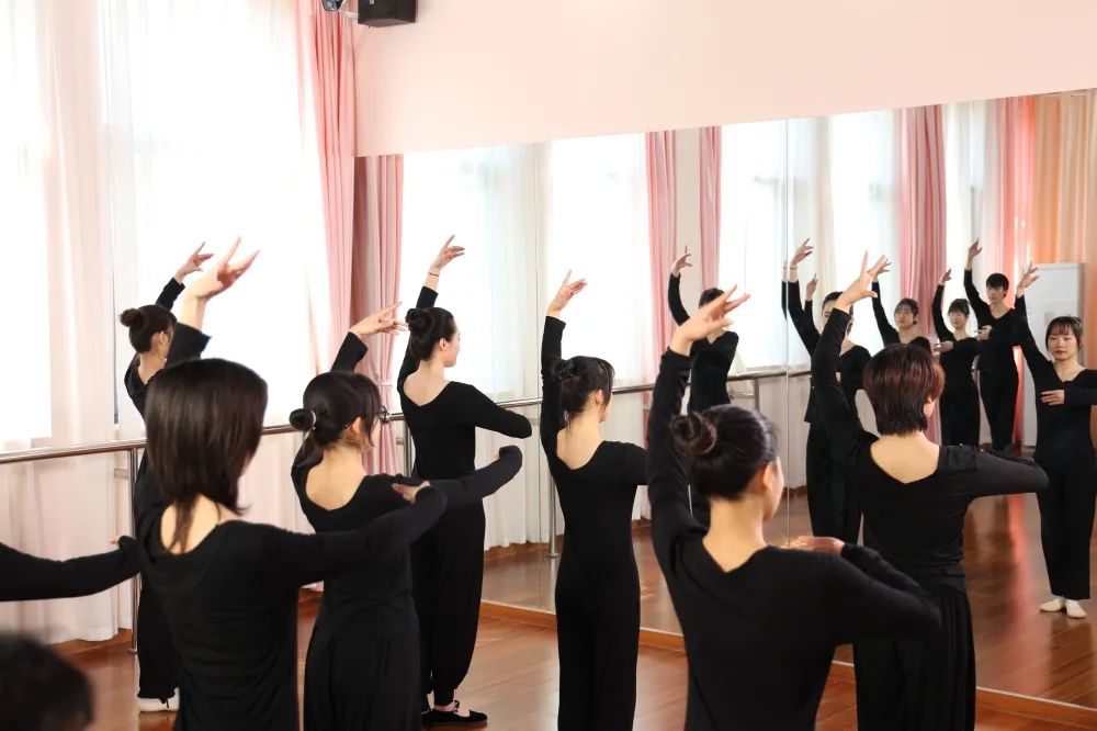 �׽̿��ã����ž��ʣ������߽������¶����Ķ�������