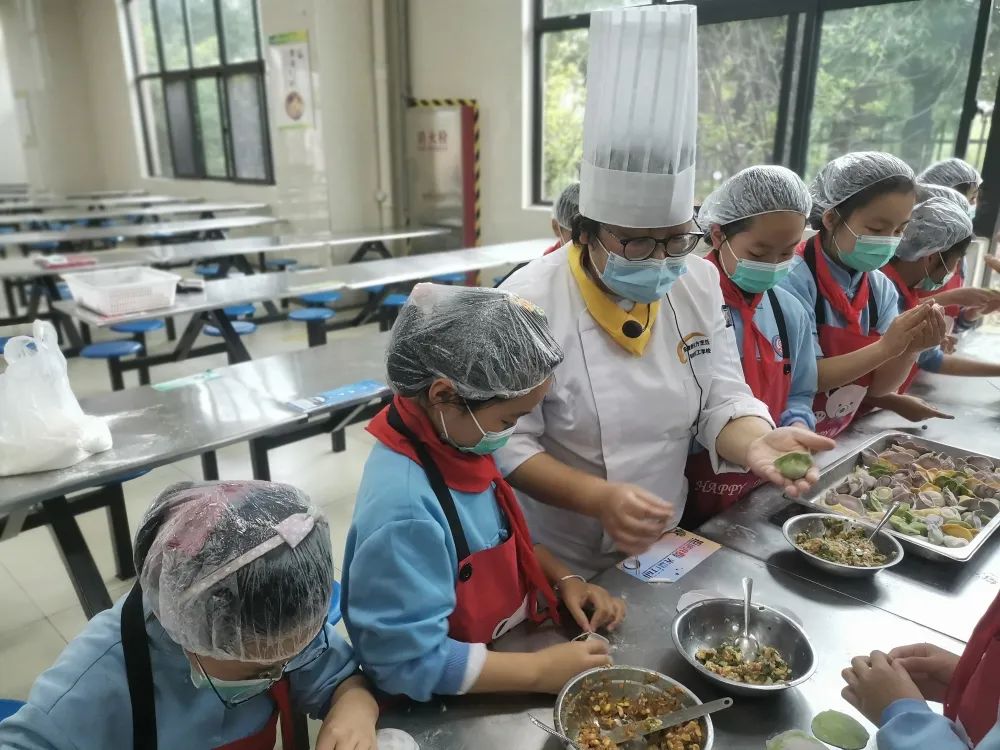 劳动砺心智，烹饪促成长――安徽新东方烹饪劳动课走进合肥天水路小学