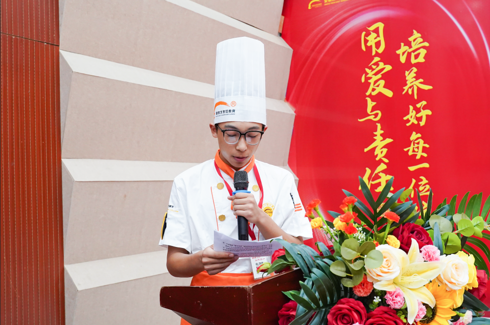【开班典礼】梦想正式启航,在安徽新东方点亮未来