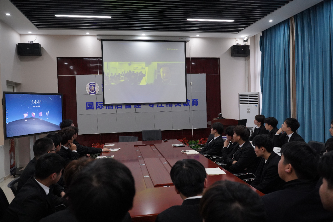 秉承“职业教育就是就业教育”、“一切为了学生就业”的理念,以技能教育为抓手,以德育培养为辅助的教学特色。安徽新东方高级技